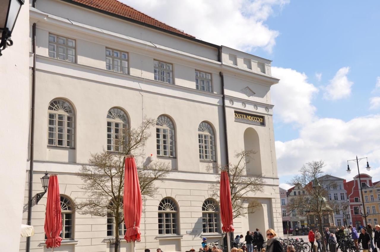 Emilias Hüs, Reethaus in der Bucht von Wismar Zierow Exterior foto