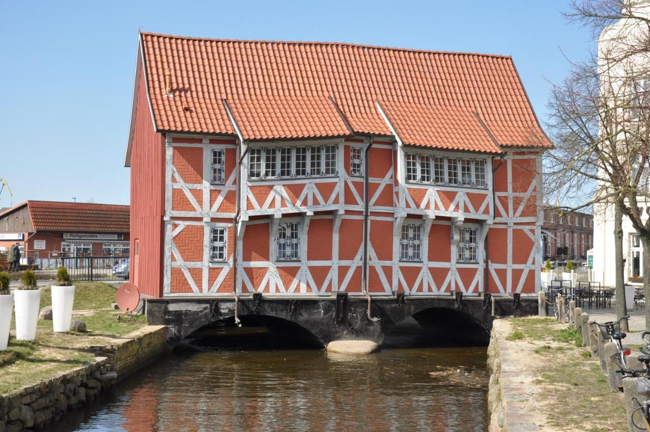 Emilias Hüs, Reethaus in der Bucht von Wismar Zierow Exterior foto